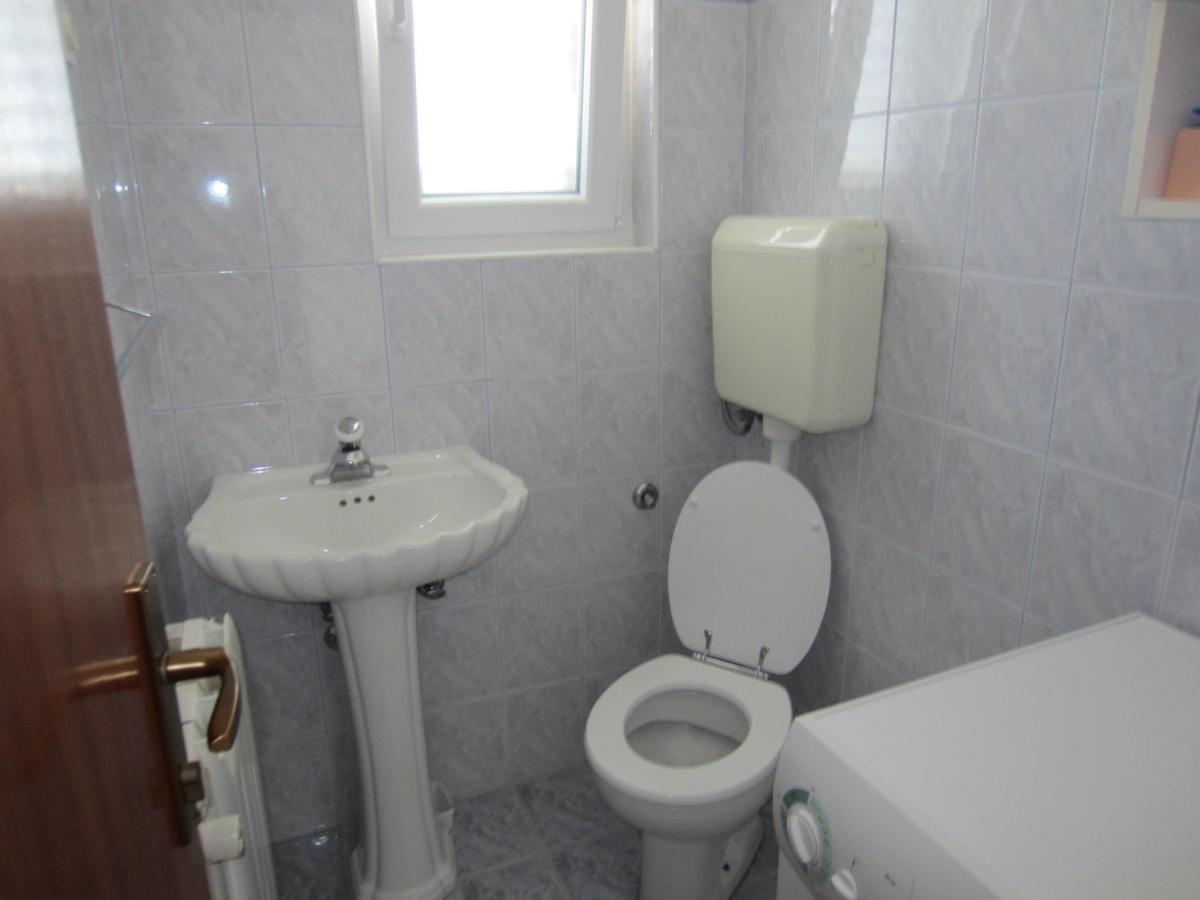 Ivic Apartments Vodice Croatia Екстериор снимка