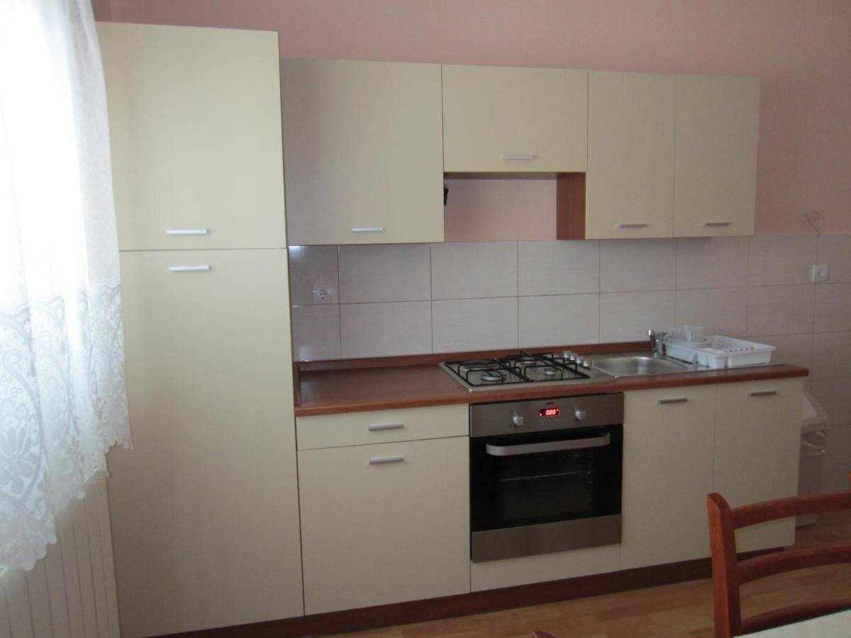 Ivic Apartments Vodice Croatia Екстериор снимка