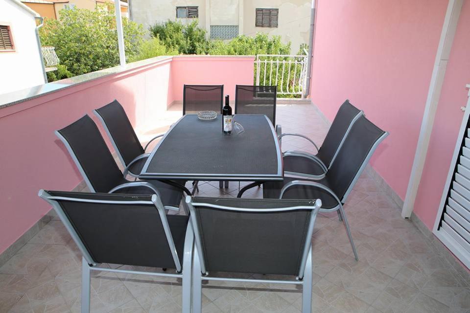 Ivic Apartments Vodice Croatia Екстериор снимка