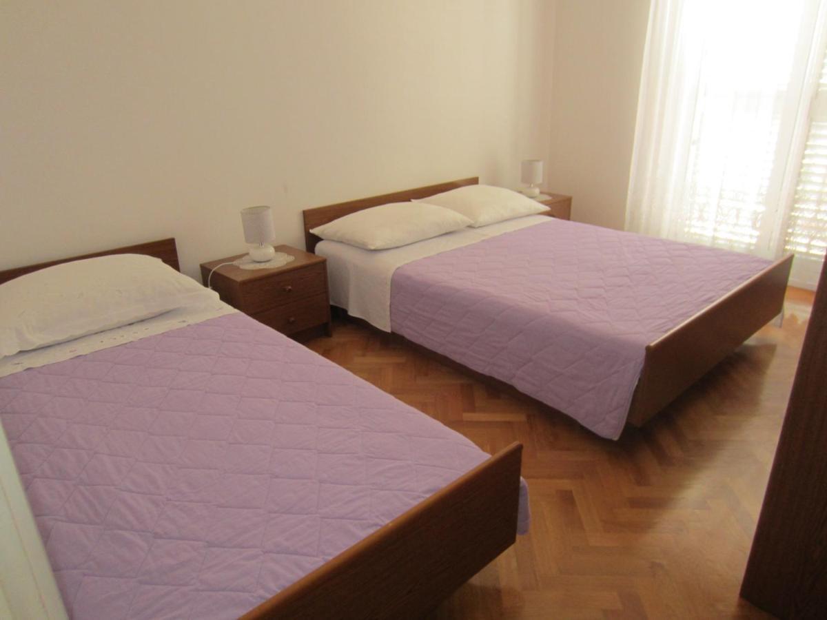 Ivic Apartments Vodice Croatia Екстериор снимка